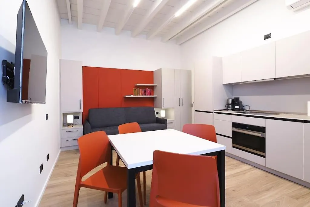 La Casa Di Ringhiera Milano Porta Venezia Διαμέρισμα